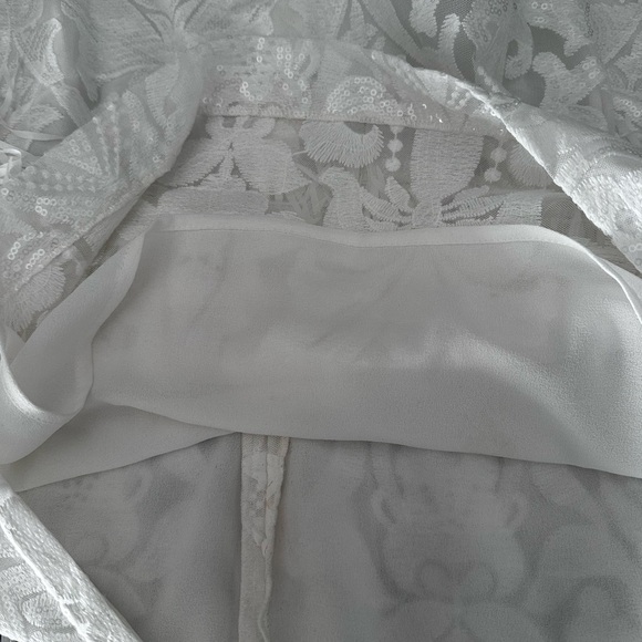 HOLIDAY ready NWT Melanie Lyne fringe sequin lined white sleeveless top size 8 - Picture 14 of 14